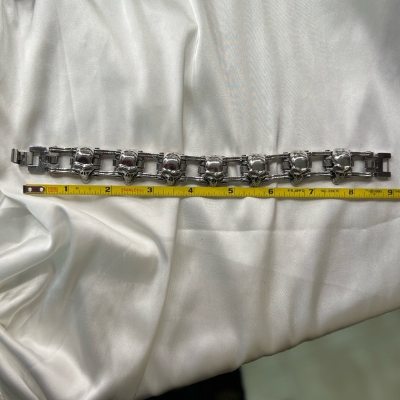 ๐ ๐คEUC- STAINLESS STEEL BIKER SKULL BRACELET ๐๐คSZ 9โ - Picture 3 of 5